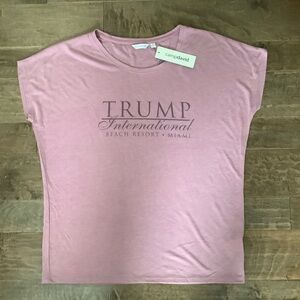 NWT Pink Trump International Beach Resort Miami T -shirt, Size M